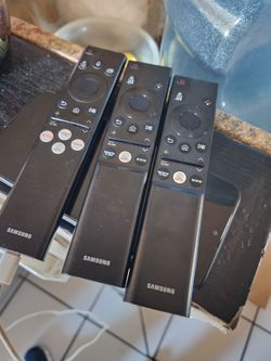 Son 3 controles Para television Samsung smart TV  trabajan con cualquier TV los3 $40