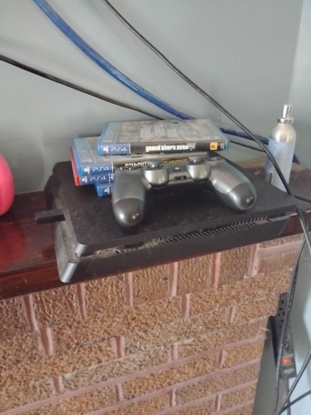 PS4