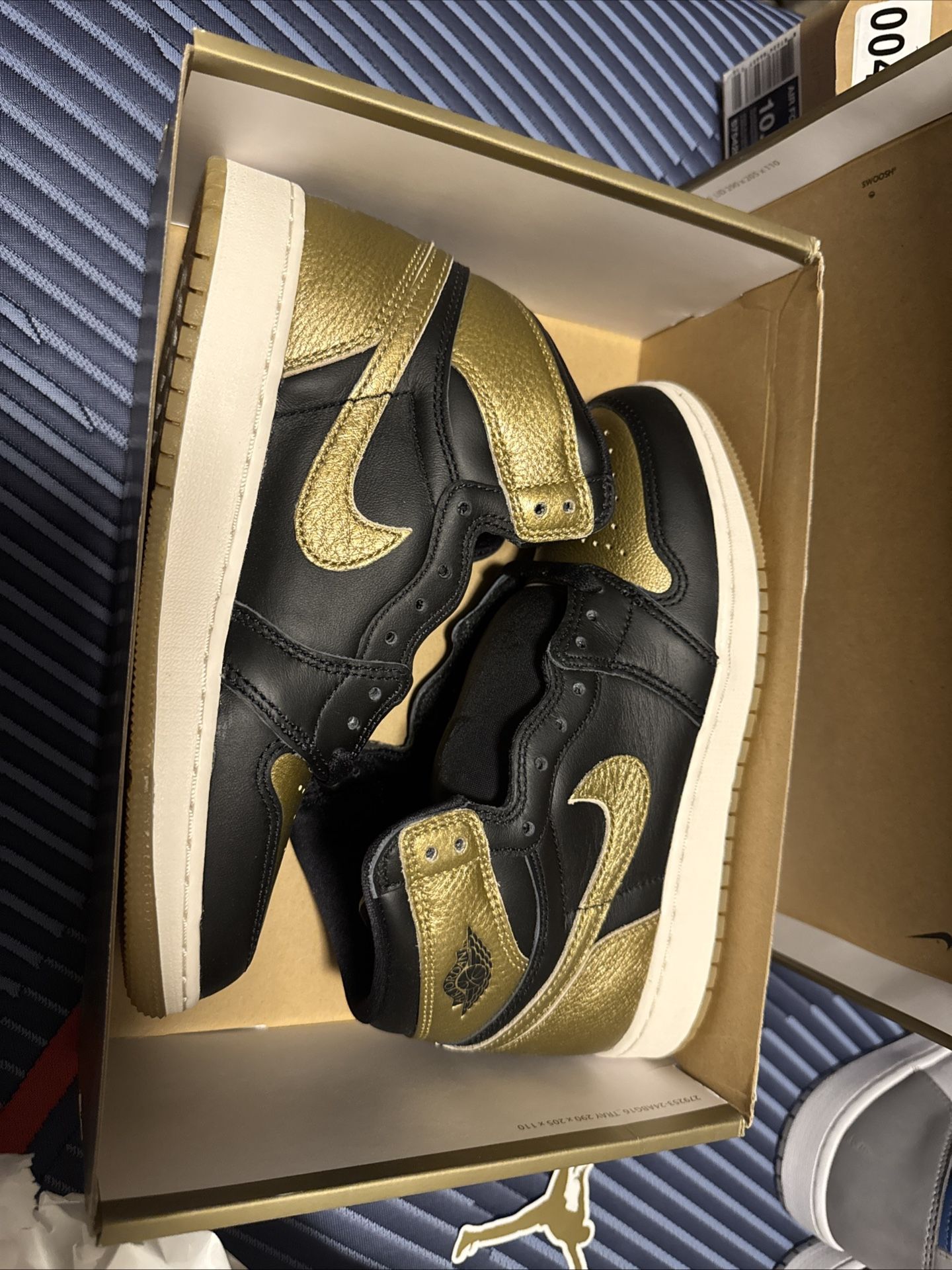 Joradan 1 High OG Gold Size 5.5 Y