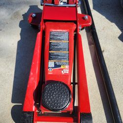 Big red  jack 3ton