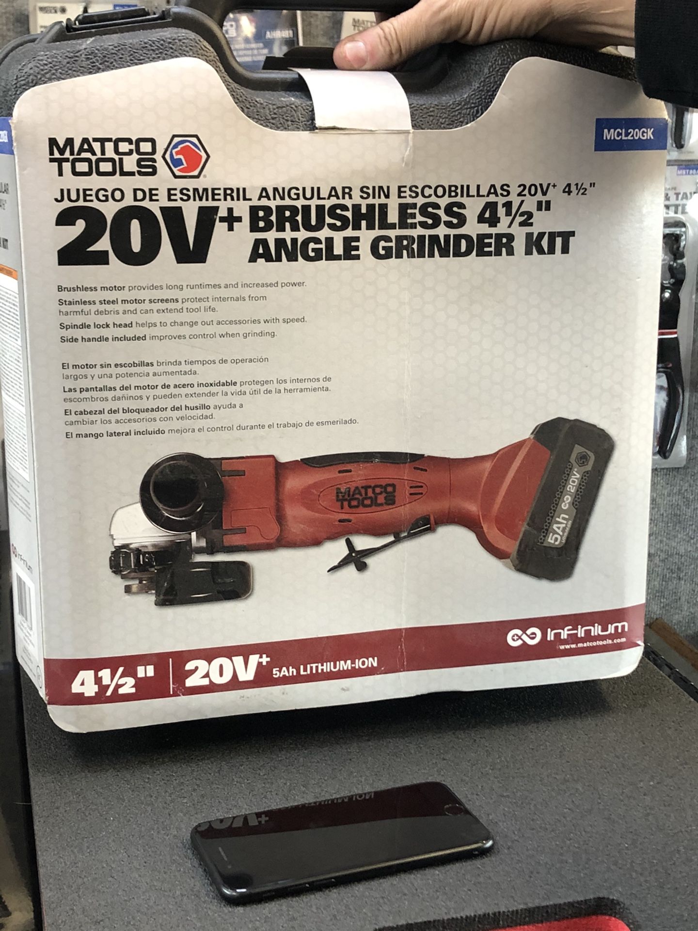 Matco brushless 41/2 angle grinder kit