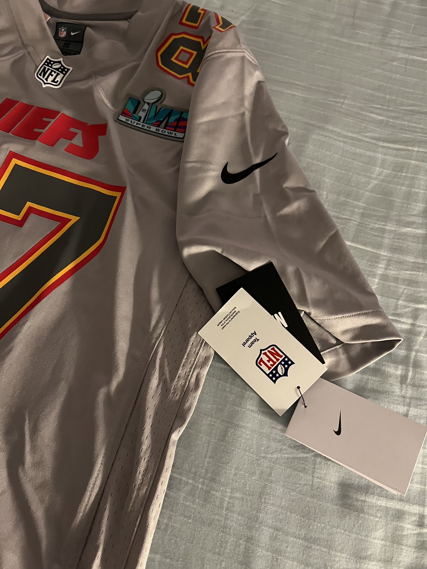 Nike Nfl Kansas City Chiefs Kelce Super Bowl 3rd jersey for Sale in  Sacramento, CA - OfferUp