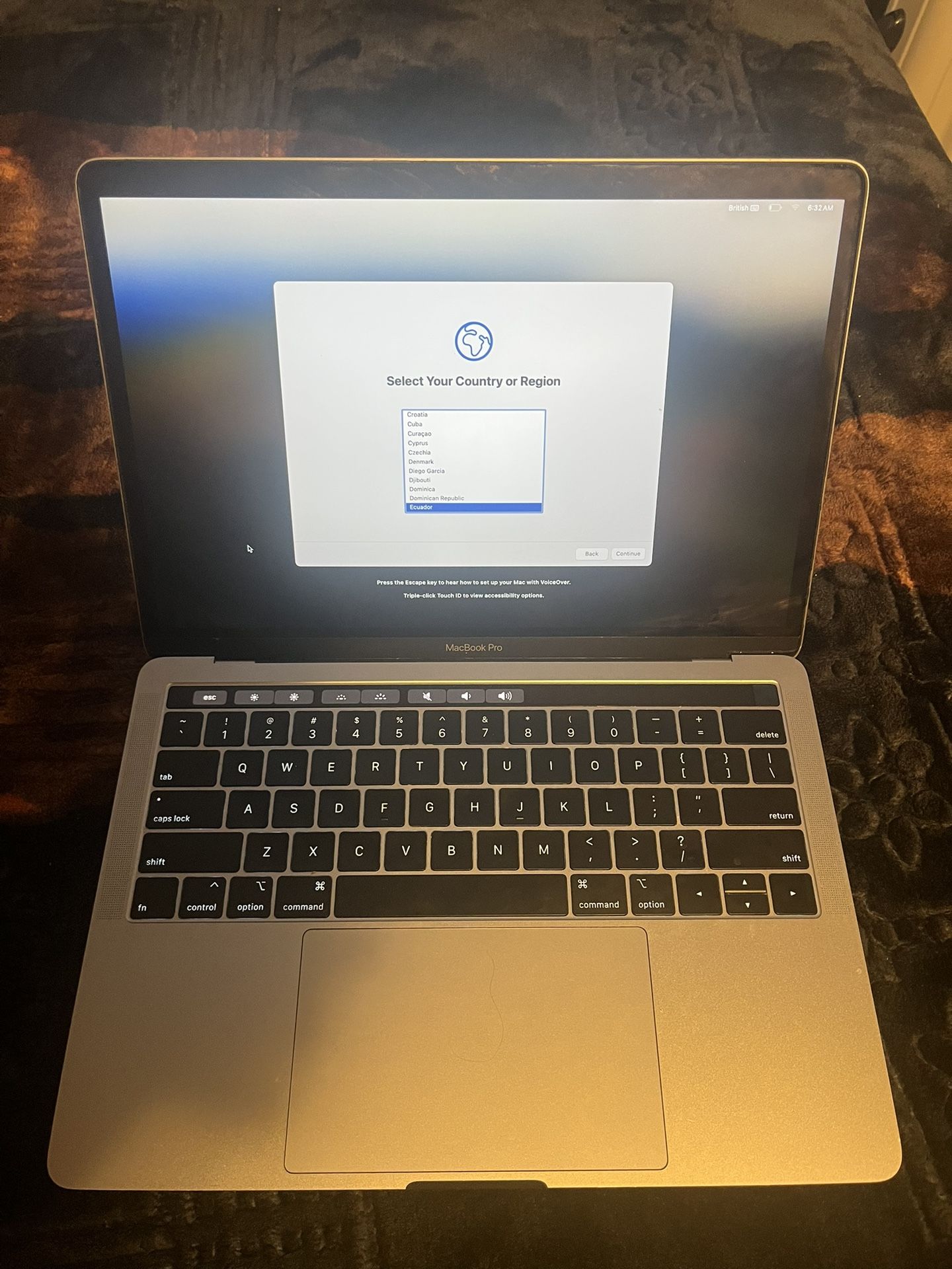 2019 APPLE MACBOOK PRO 16" MVVL2LL/A I7 2.6GHZ 16GB 512GB PERFECT CONDITION
