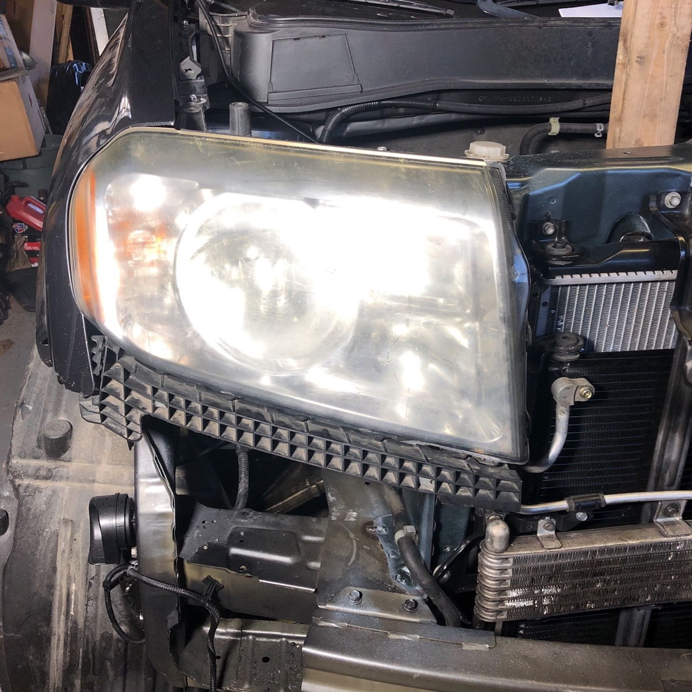 2010 Pilot Headlight Passenger Side