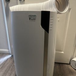 Pingüino DeLonghi 700 Sq AC NO BOX 