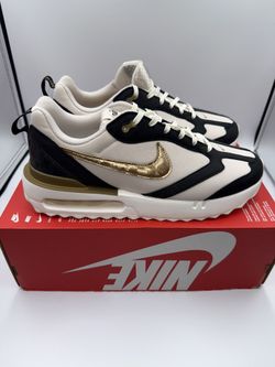Nike Air Max Bliss Women’s 11 (Men’s 9.5) NEW Black Gold