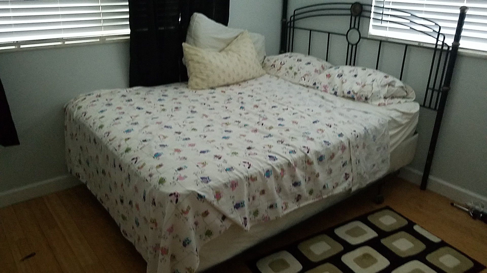 Queen size bedroom sets