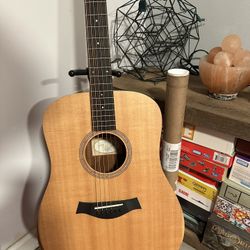 Taylor Guitar 