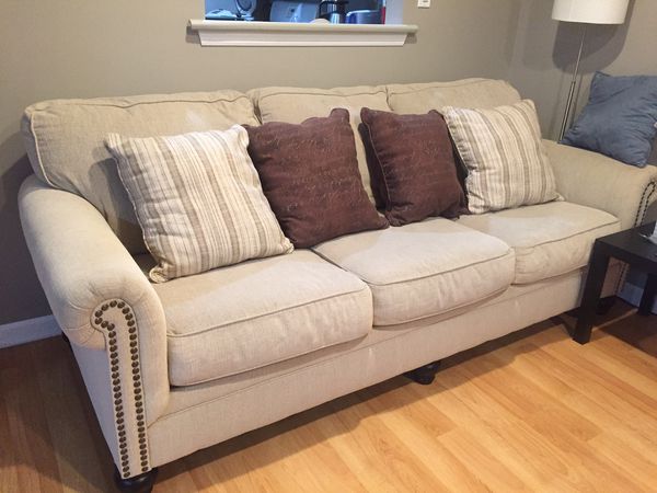 sofa from value city furniture for sale in east brunswick, nj - offerup