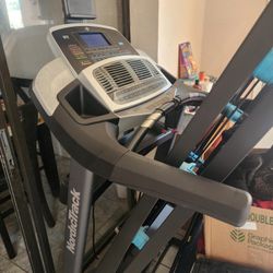 Treadmill 