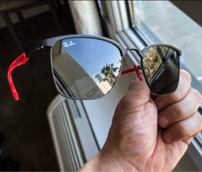New RayBans - Box, Pouch Cloth All Included