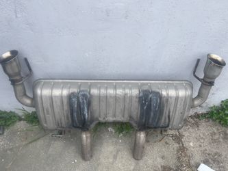 2021 Camaro SS muffler