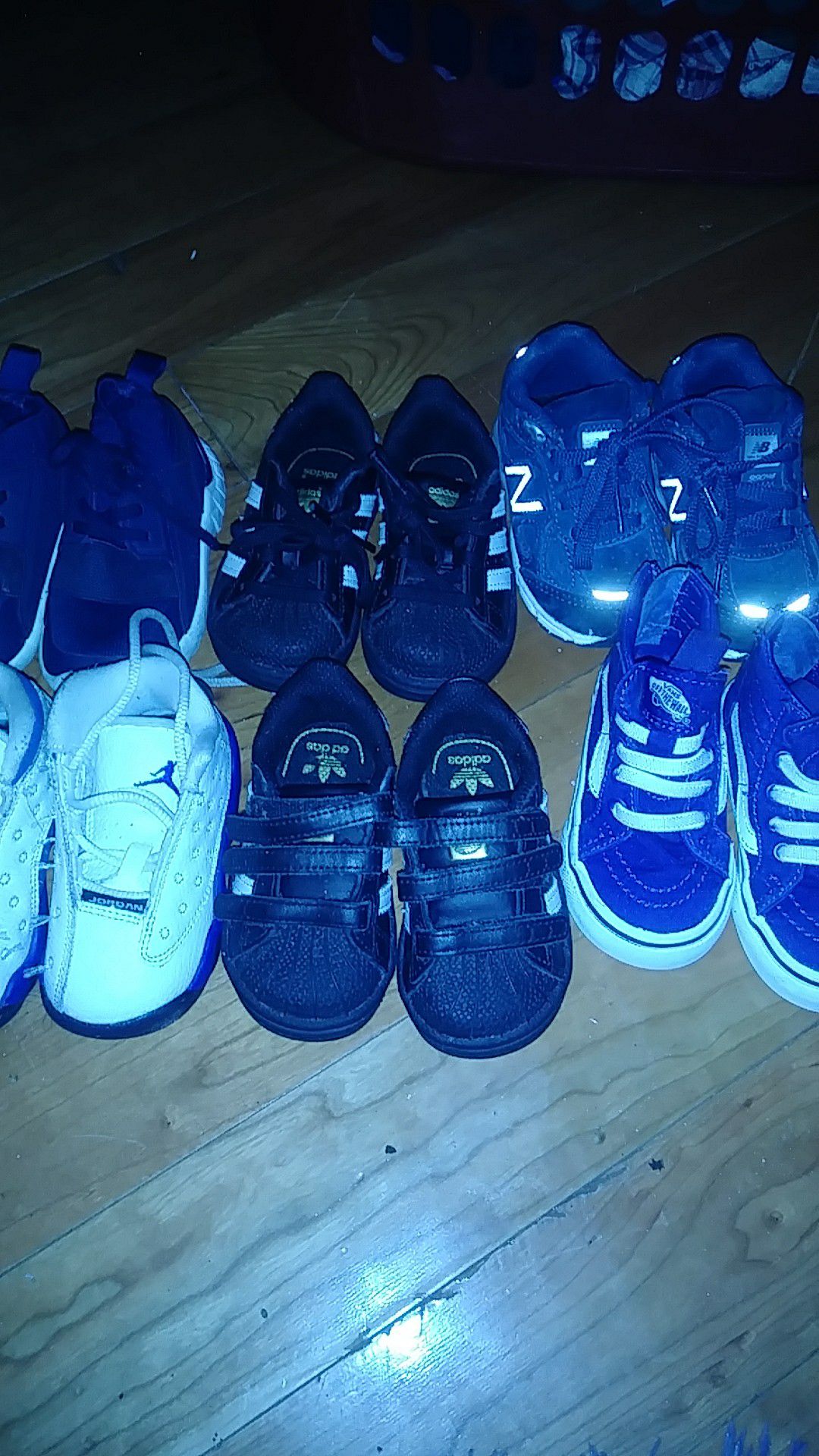 6 pairs of shoes toddler size 4