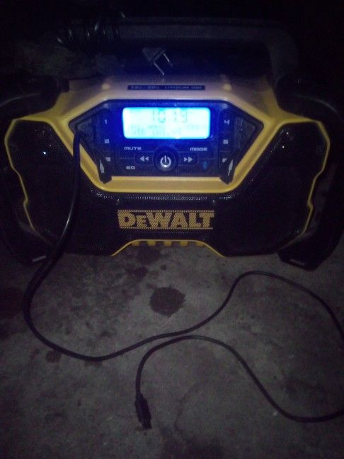 DeWalt Bluetooth Speaker 