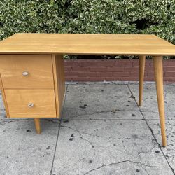 Mid Century Blonde Desk # 1560 by Paul McCobb.