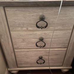 Queen Size Bed And Dresser One End Table 
