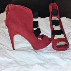 Womens Red & Blk Peep Toe Heels Sz 10