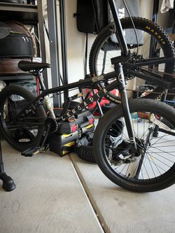 🛞 HARO Leucadia BMX Bike – Like New