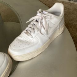 Size 10 Men’s Air Forces White 
