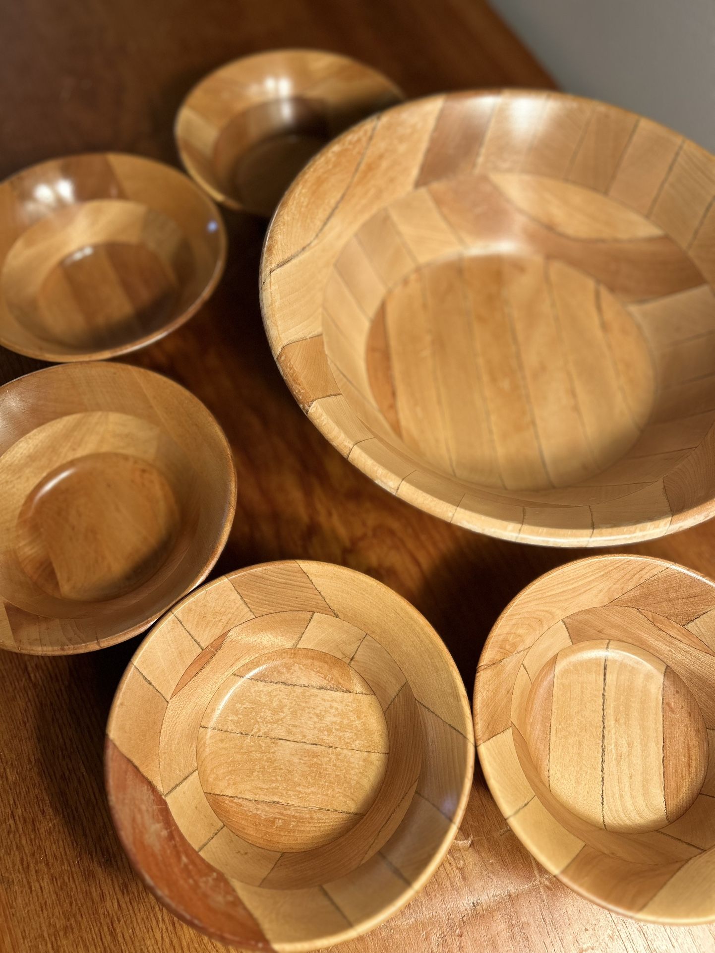 HandCarved Wood Bowls 1 Large & 5 Salad Bowls