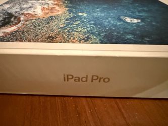 iPad Pro 12.9 inch (2nd generation)
