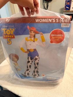 Jessie costume with hat new never worn