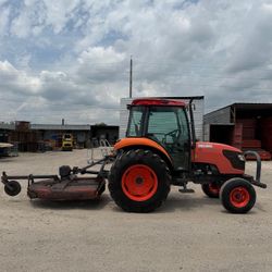 2012 Kubota M7040 tractor