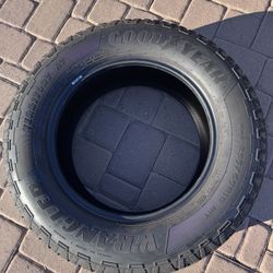 goodyear 255/65/18 Set Of 4 Tires