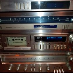 Vintage Stereo Equipment