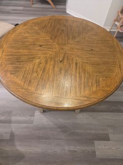 Dinning Table - no scratches. Good condition. No chairs