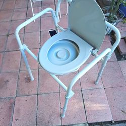 Assist Chair. Nearly New. Used 1 Week 