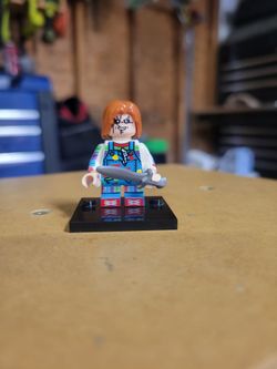 Chucky Horror Minifigure with Knife