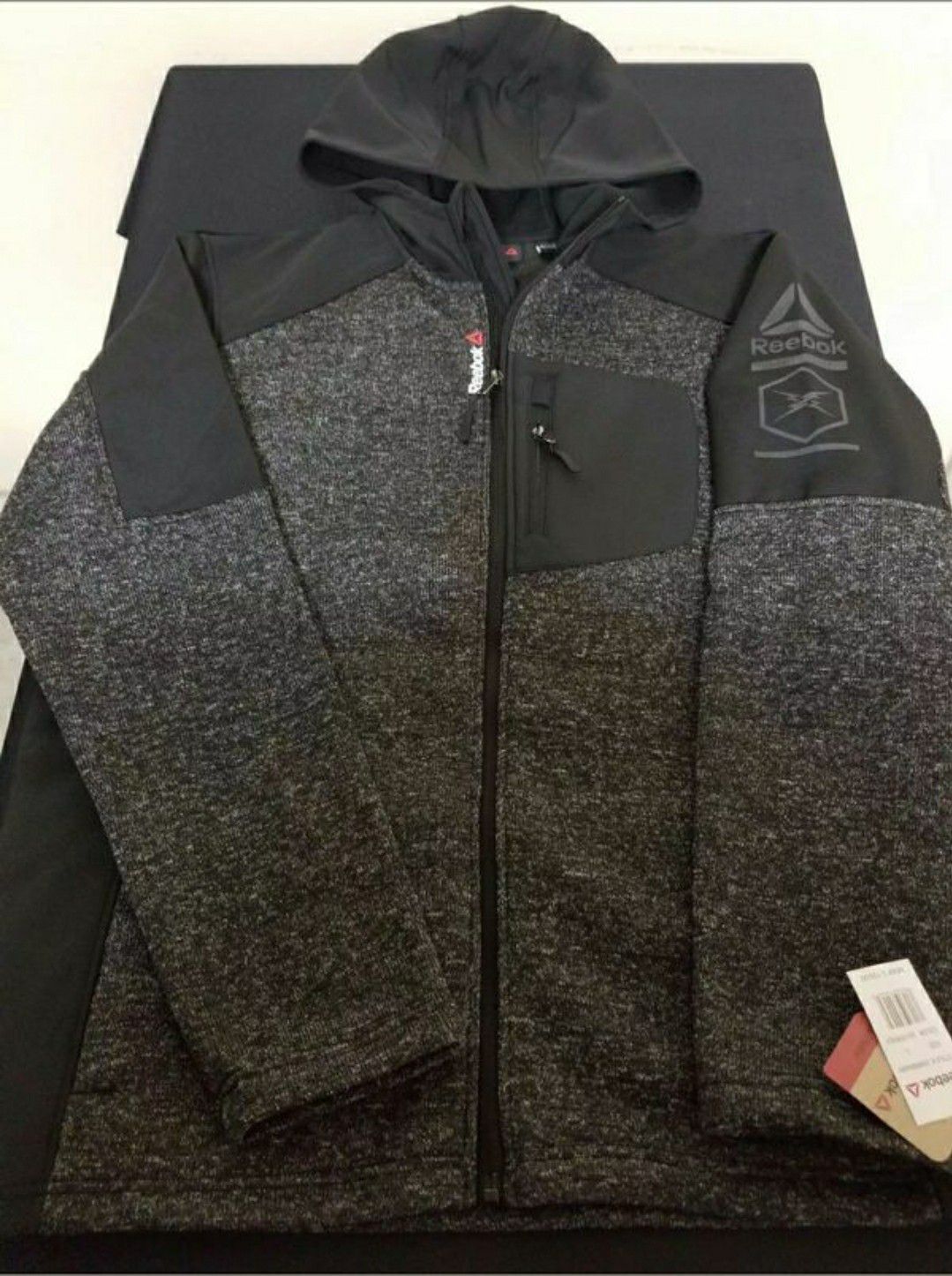 New Men's Reebok Outerwear Full-Zip Jacket Hoodie Style OMRB049H Size Large
