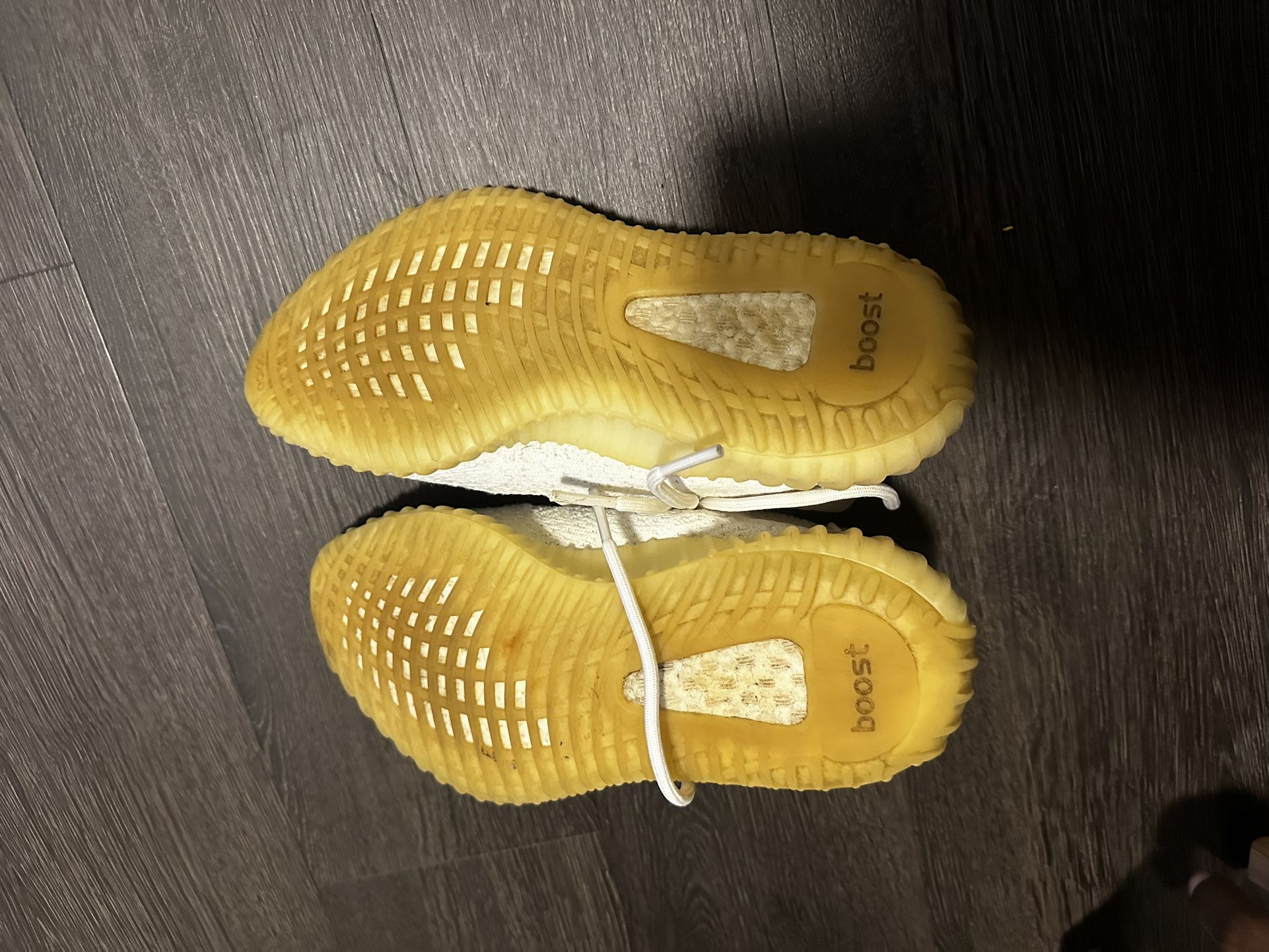 YEEZY 350 - Bone