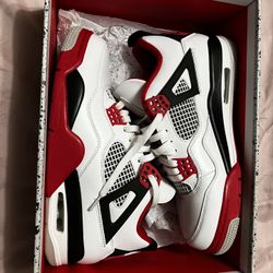 Air Jordan 4 Retro