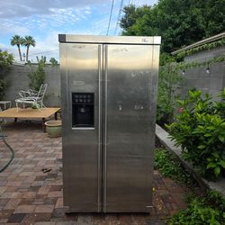GE Monogram Refrigerator (not cooling)
