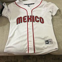 Women’s Mexico Jersey SMALL