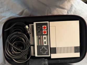 Nintendo NES Classic Mini Console with Controller