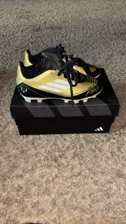 Lionel Messi Soccer Shoes Kids Size11