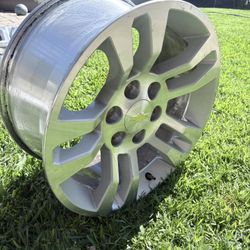 18” OEM Chevy Silverado 1500 Wheels 2014-2019 – Machined – 6x5.5