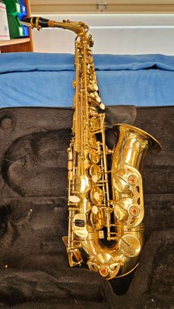MENDINI ALTO SAXOPHONE WITH PADDED CASE