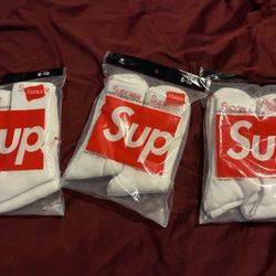 Supreme Socks