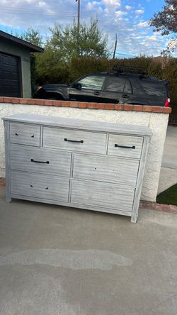 7-Drawer Whitewash Wood Dresser
