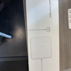 Apple 85W MagSafe 2 Power Adapter