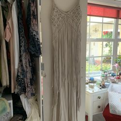 detailed tassel knotted white dress