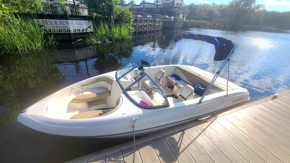2005 Glastron MX175