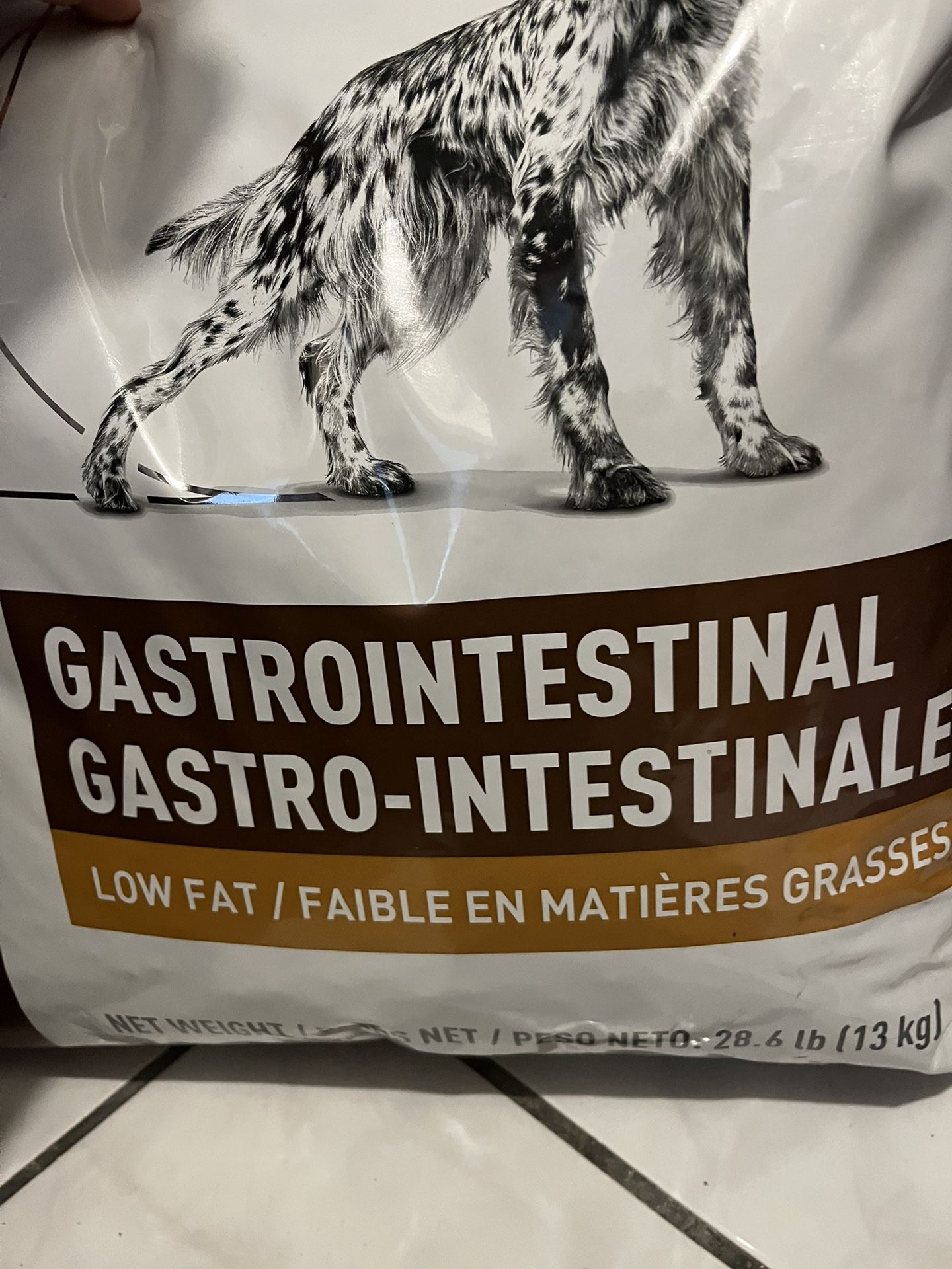 Royal canin gastrointestinal low best sale fat dog food 28.6 lb