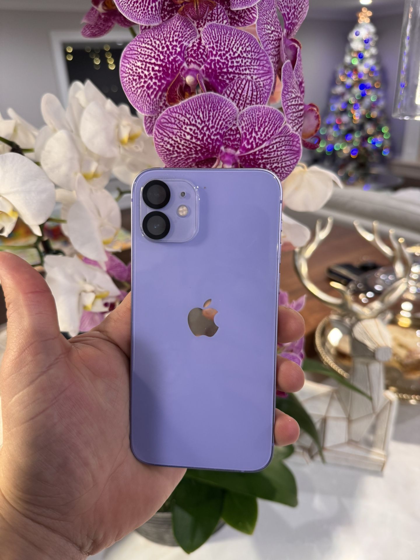 I Phone 12 Unlocked Like New