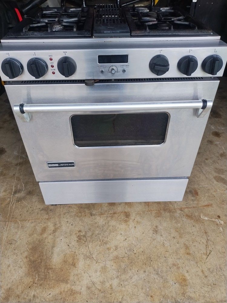 Jenn Air Stove Gas Stainless Steel