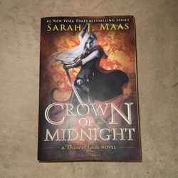 Crown of Midnight by Sarah J Maas (Original Cover)